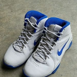 Nike air basketball shoes